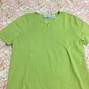 Alfred dunner t shirt. Size petite